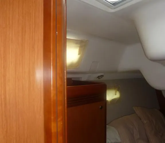 보트호텔 Le Vele Sailing Boat 로아노